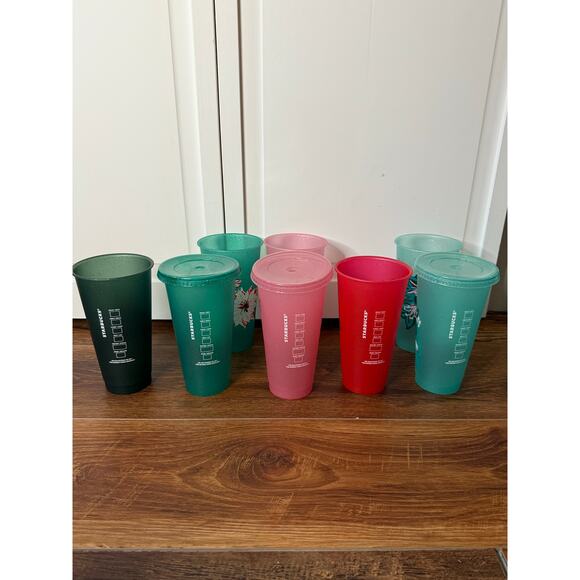 Starbucks 2022 Holiday Reusable Cold Cups 24 oz Set of 8 Cups 3 Lids - Picture 5 of 8